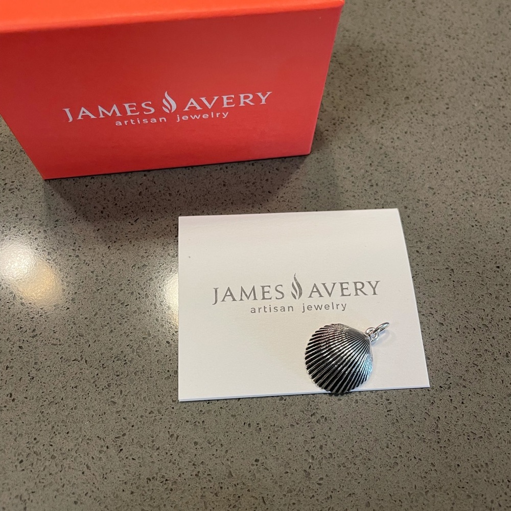 James Avery RETIRED Sea Shell Clam Charm Pendant